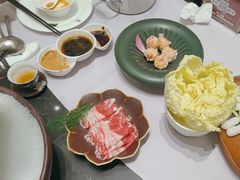 -红鼎豆捞·非遗鲍皇汤火锅(宝丰路店)