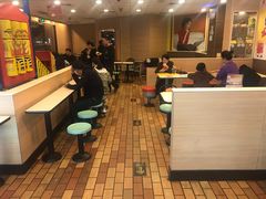 大堂-麦当劳(许昌亚细亚店)