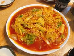 -凸凸炸鸡店(梅江韩国城店)