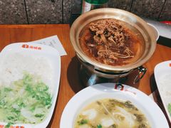 -南城香·饭香串香馄饨香(花园北路店)