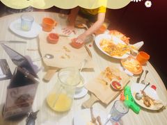 -必胜客(WOW贺州灵峰店)