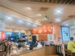 自助取餐区-The Habit Burger Grill 哈比特汉堡(世博店)