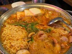 部队火锅-富乐满韩国正宗炸鸡韩国料理(虹泉路店)