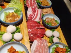 -明洞阿姨·韩式酱蟹烤肉·创意料理(三元桥店)