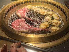 -铭牛烧肉·和牛海鲜自助(高新月牙湖店)