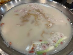 -老来福·非遗酸汤兔(凯旋路店)