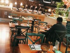 大堂-亚马逊环球美食百汇(新城吾悦广场店)