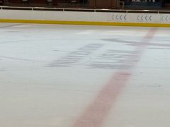 -冰纷万象滑冰场(深圳万象城店)