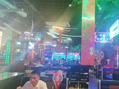 -路边边.炒菜烧烤.音乐餐厅(良乡长虹店)