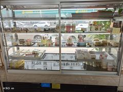 面包甜点陈列柜-爱德顺糕点食屋(利民道店)