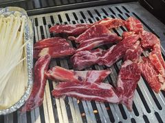 -臻牛烤肉