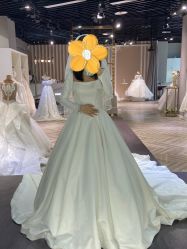 -Lady  Jane高端婚纱礼服馆