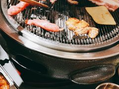 -围炉肉舍•炭烤活鳗•丹东海鲜烤肉(步行街店)