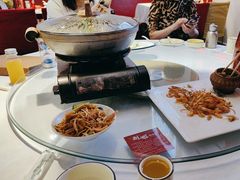 -刘姐啤酒鱼民族演艺餐厅(阳朔美食抗战路店)