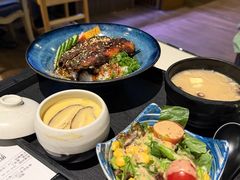 -家贺屋刺身寿司专门店