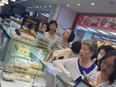 -白玉兰食品(中山公园龙之梦店)