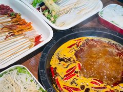 -签多多串串香火锅