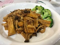 -东江海鲜酒家(艺都分店)