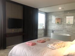 -卓玥国际月子会所(罗山路店)