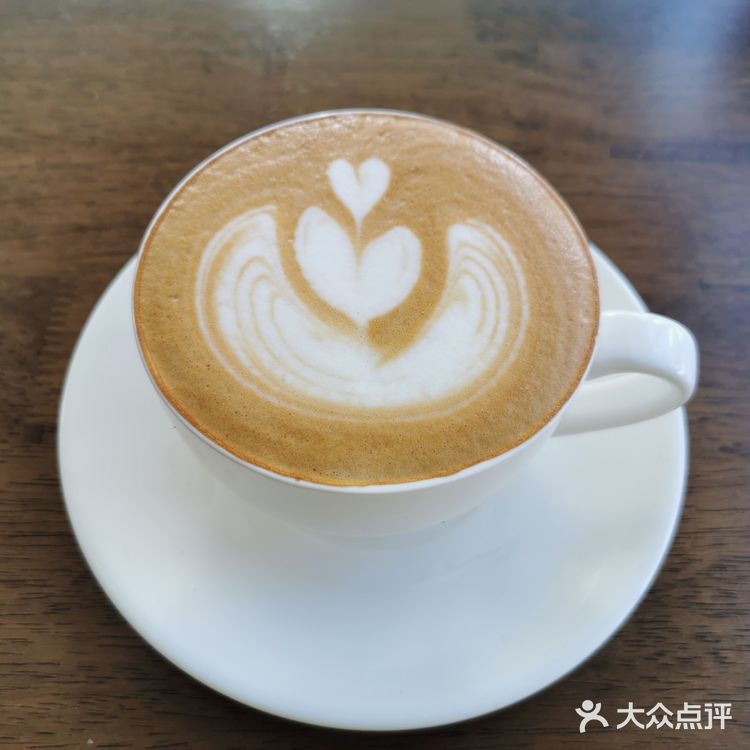 不一会儿我们的晚餐就上了桌。这家店已经开了十年