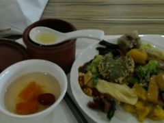 -感恩心素食馆(百世广场店)