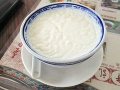 -周大娘牛乳(旧寨古村总店)