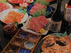-山川小町·极番烧肉(新地假日广场店)