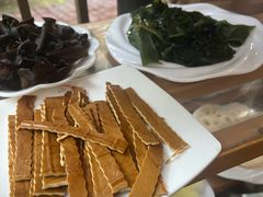 -二荆条·蜀鲜汇城市森林火锅