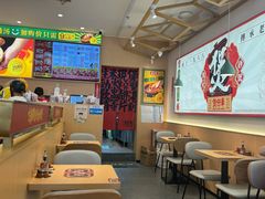 -华记煲仔华·煲仔饭(人和店)