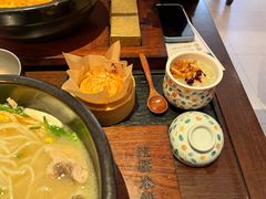 -银米·云南传统过桥米线(双廊黑金冠店)