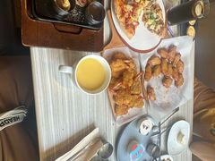 -必胜客(绿地新都会店)