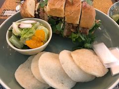 炭烧香茅猪扒三文治-CHINCHIN 青青·泰国料理(万象食家店)