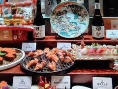 -雍容荟帝王蟹活龙虾展台自助(IFS黑金店)