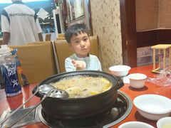 -菌之家·专业纯野生菌火锅·特色炒菌