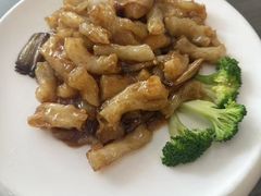 -今鲜源酒店·海鲜锅贴青岛菜(新湛路店)