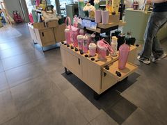 -星巴克臻选(华堂·新辰汇店)