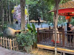 -二荆条·蜀鲜汇城市森林火锅