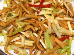 -临界音乐酒馆·小龙虾·江湖菜(华熙LIVE·鱼洞店)