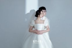 -苏菲亚婚纱摄影