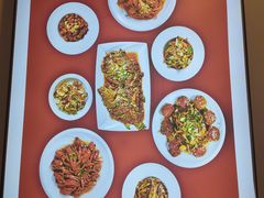 -捌贰虾蟹·江湖菜馆(江汉路店)