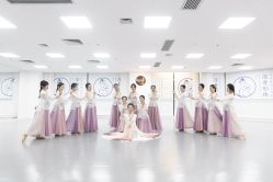 -深舞形体民族舞蹈工作室