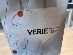 -VERIE BAKEHOUSE