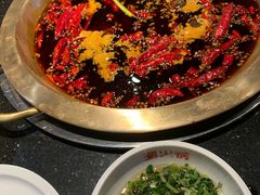 -潮火锅·麻辣牛肉火锅(观音桥方圆·LIVE店)
