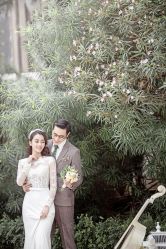 -现代经典婚纱摄影