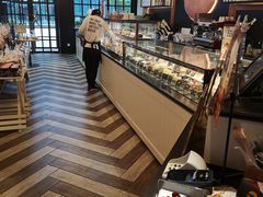 面包甜点陈列柜-牛角村(大族广场店)