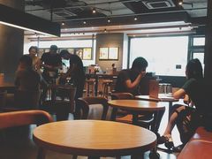 大堂-星巴克(南通凤凰文化广场店)