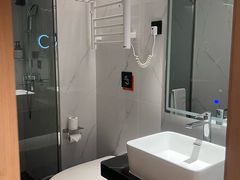 -宜致美居(广州珠江新城太古汇店)