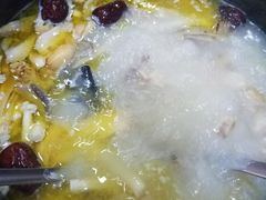 -南渝食府.墨脱石锅松茸鸡
