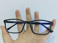 -罗伯特眼镜·蔡司官方授权(罗湖国贸店)