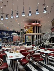 -奈尔宝家庭中心·亲子餐厅(鄞州万达店)